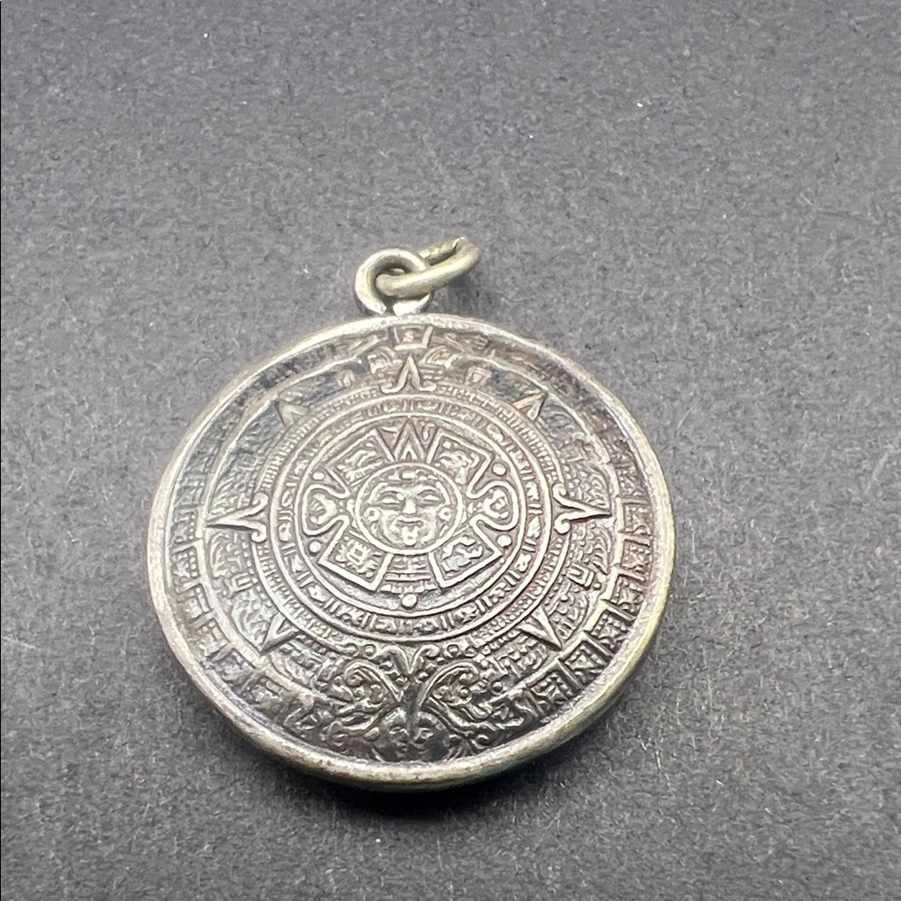 Aztec  Pendant - Picture 2 of 3